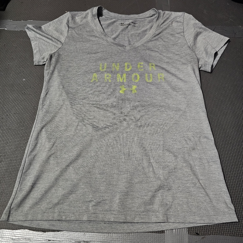 Under Armour Vneck